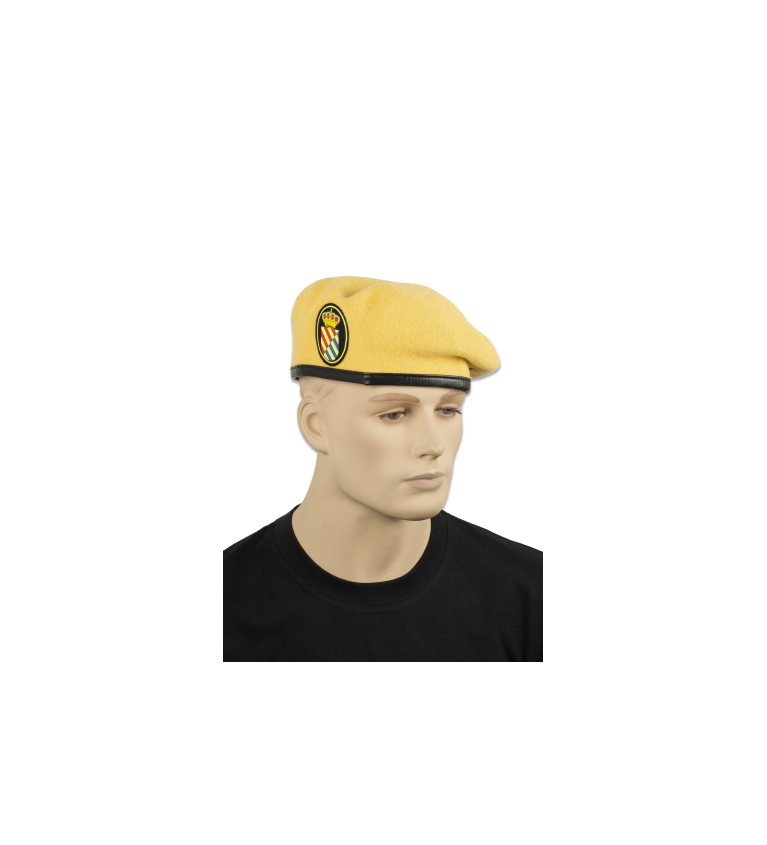 BOINA AMARILLA EMBLEMA UME. TALLA 54