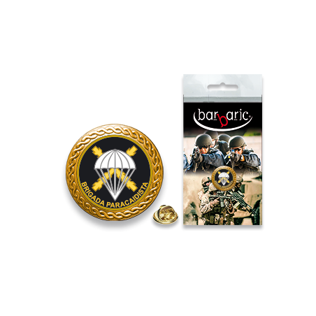 Pin Barbaric oro. borde biselado. D:20mm