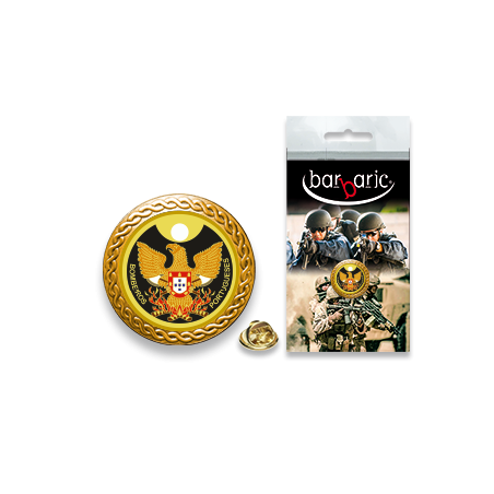 Pin Barbaric oro. borde biselado. D:20mm