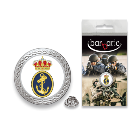 Pin Barbaric plata. borde biselado.20mm