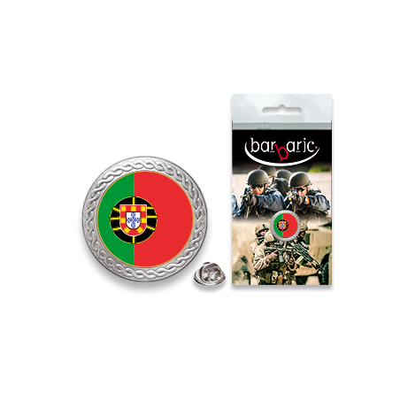 Pin Barbaric plata. borde biselado.20mm