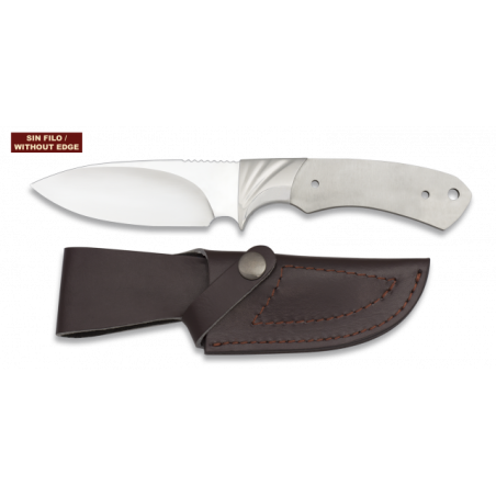 Cuchillo. Total 22.3 cm. C/Funda