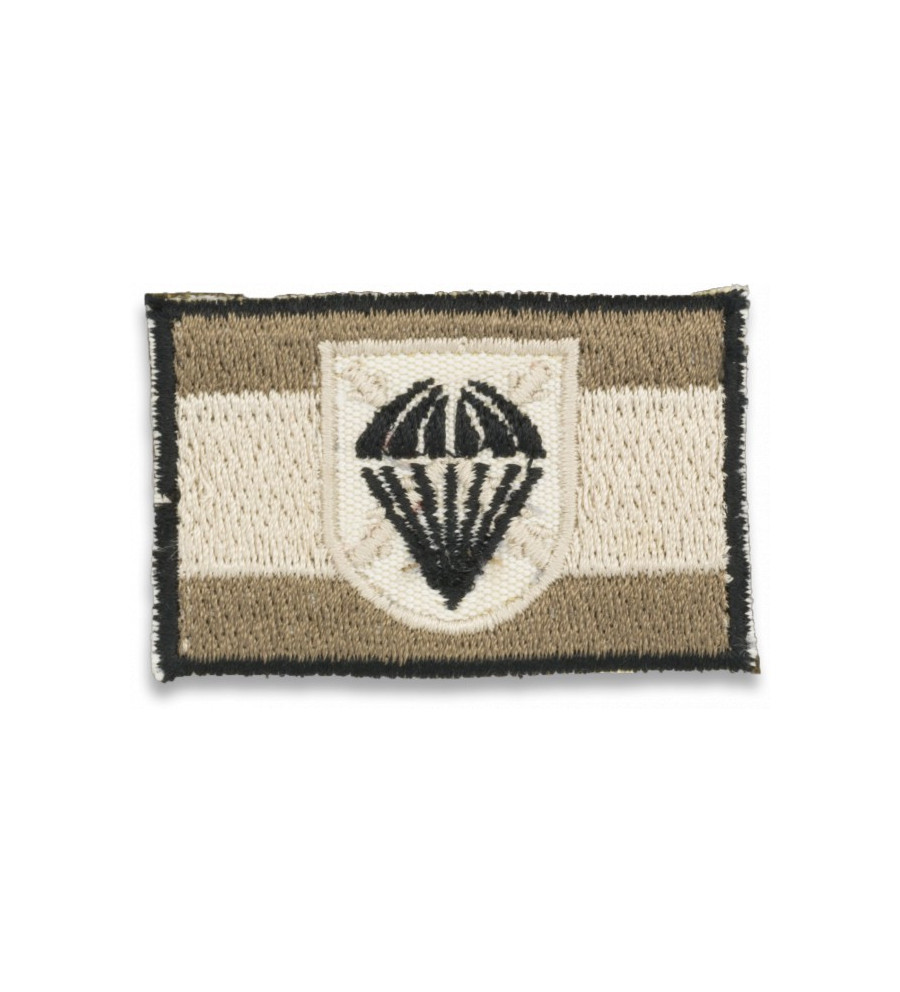 Bandera España gris con logo BRIPAC