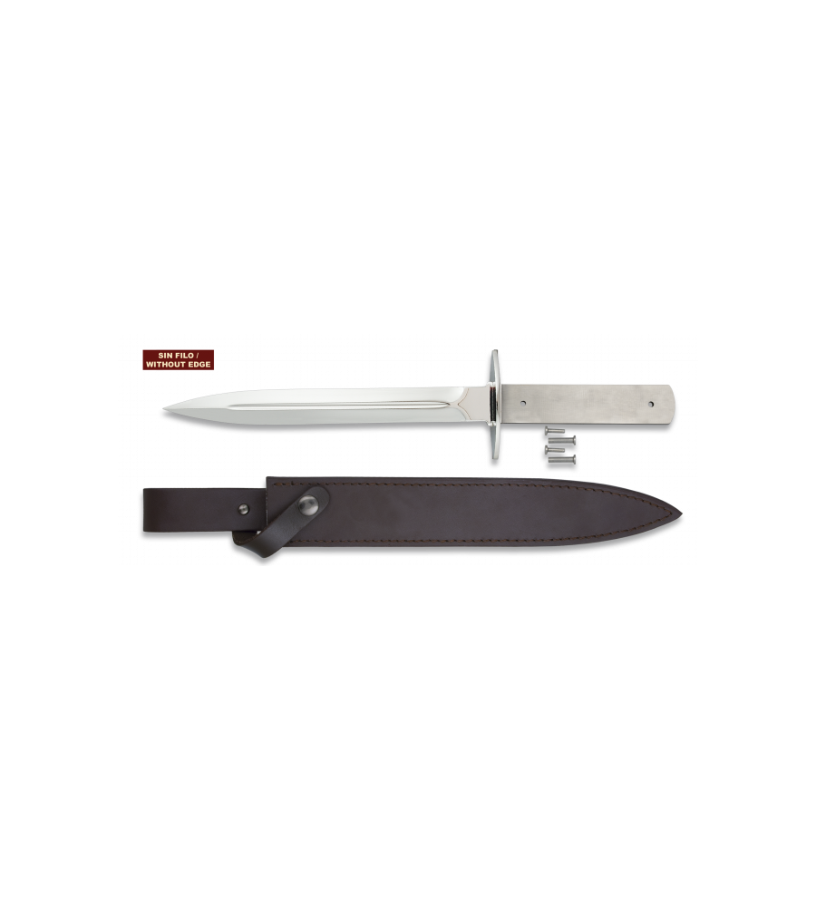Daga. Total 41.2 cm. C/Funda